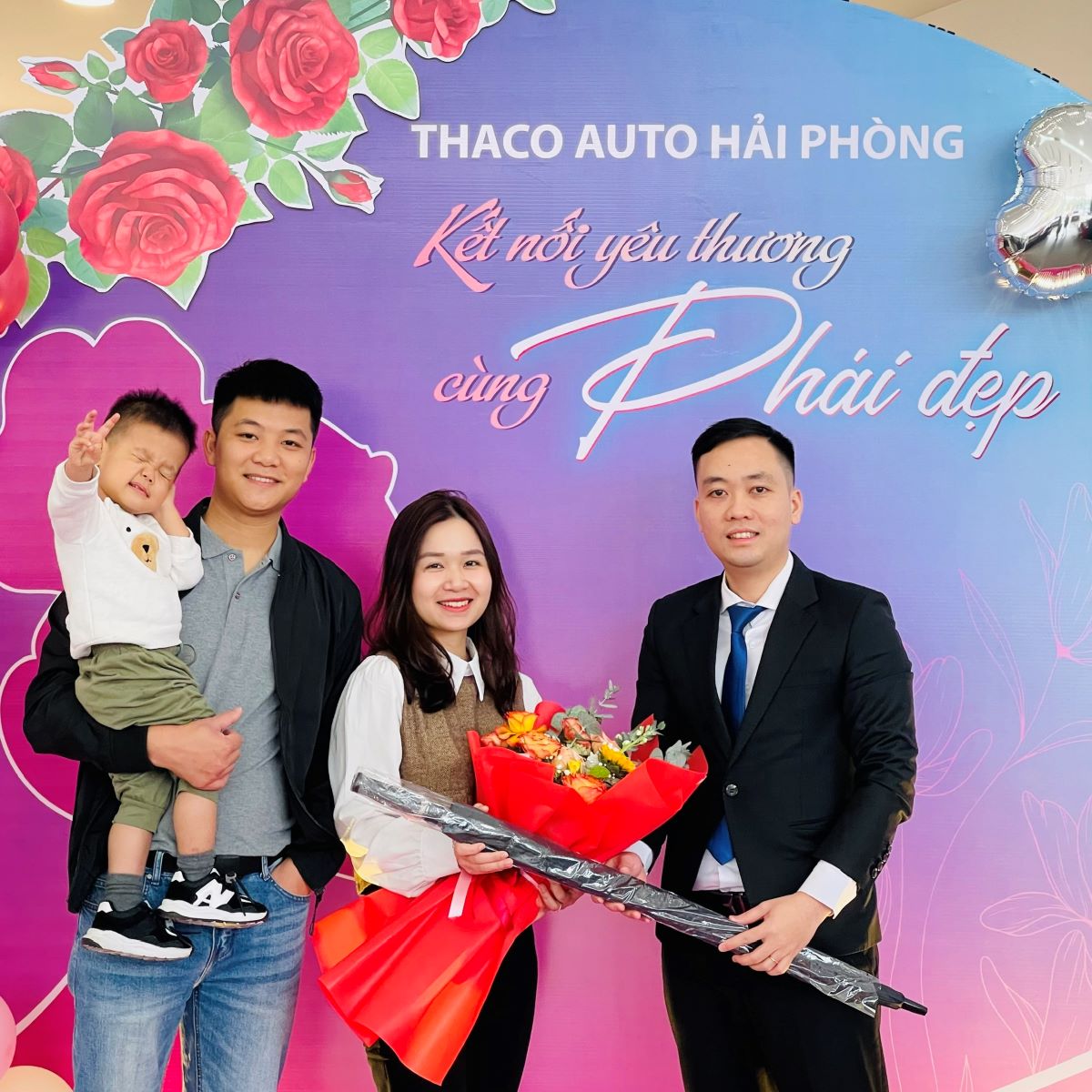 THACO AUTO HẢI PHÒNG tôn vinh và tri ân “một nửa thế giới”